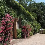 Castellare Villa